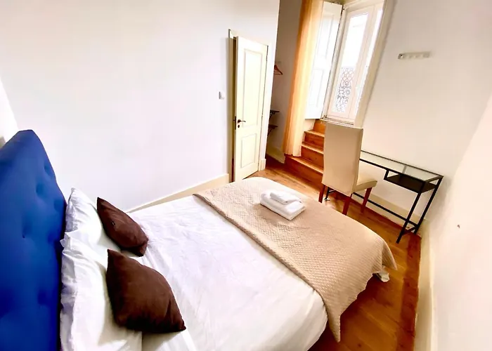 Nature Chiado 2- Cozy Little Double With Shared Bathroom Guest house Lisbon